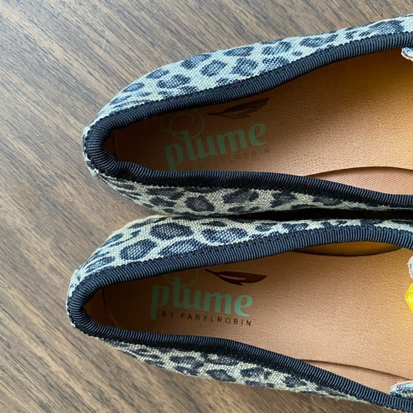 [ Sold ] NWOT Animal Print Lace-Up Shoes - Picture 7 of 8